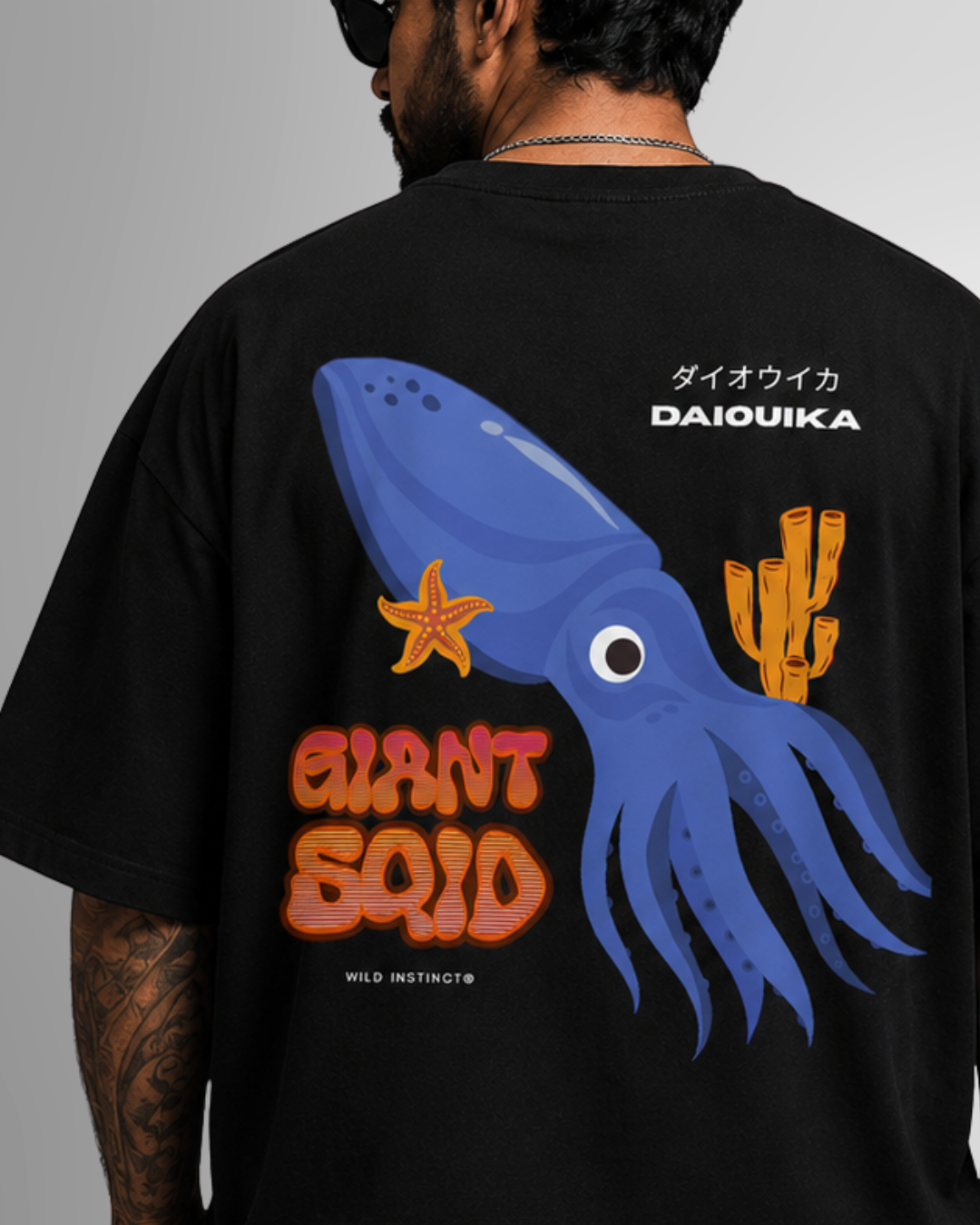 Unisex Oversized Classic T-Shirt Giant Squid